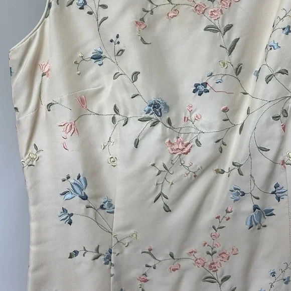 Ann Taylor flower dress - Picture 2 of 5